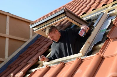 Pose de fenêtres de toit Velux à Dolleren